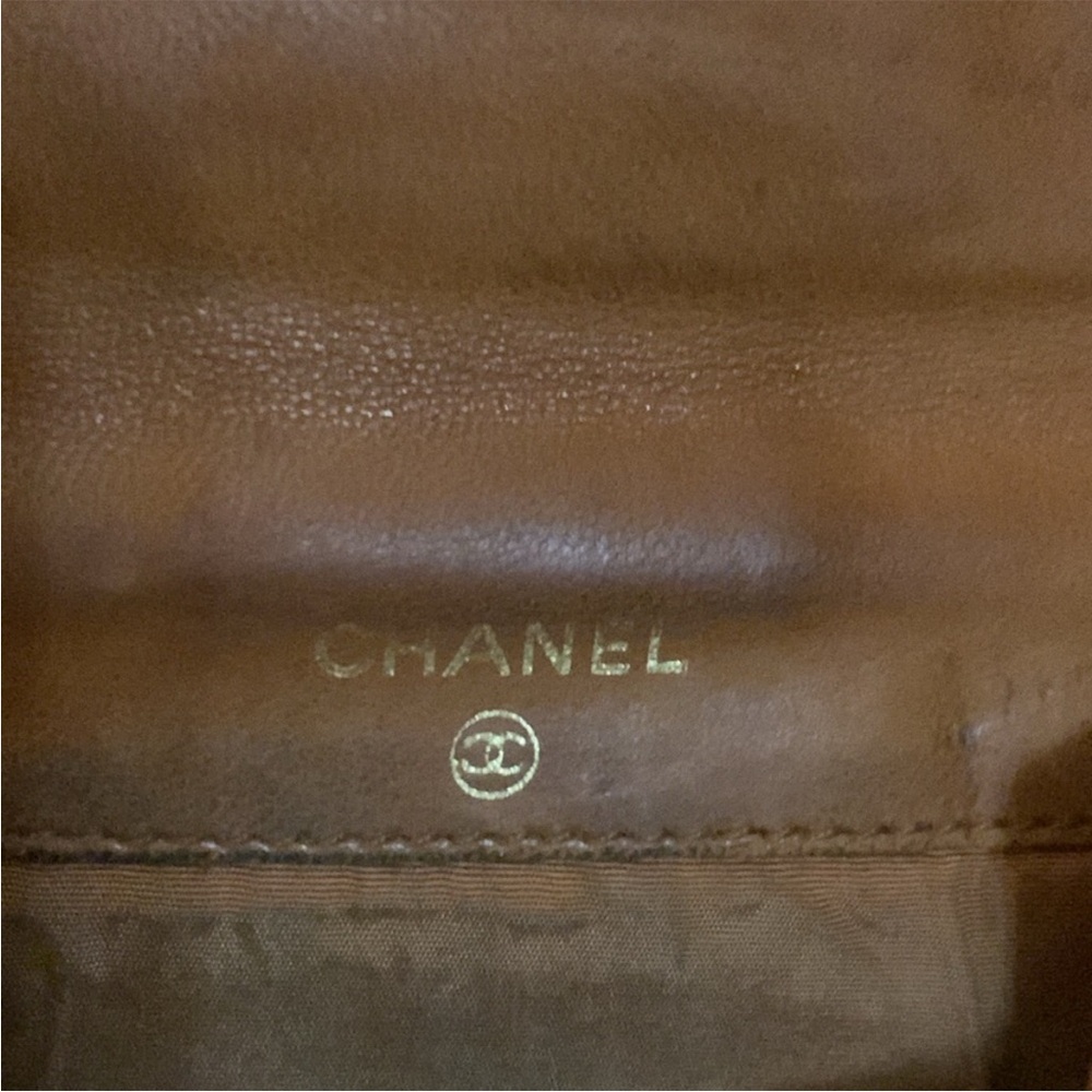 Chanel Vintage  Brown Caviar Leather CC Logo Wallet – 1990s - Picture 10 of 11